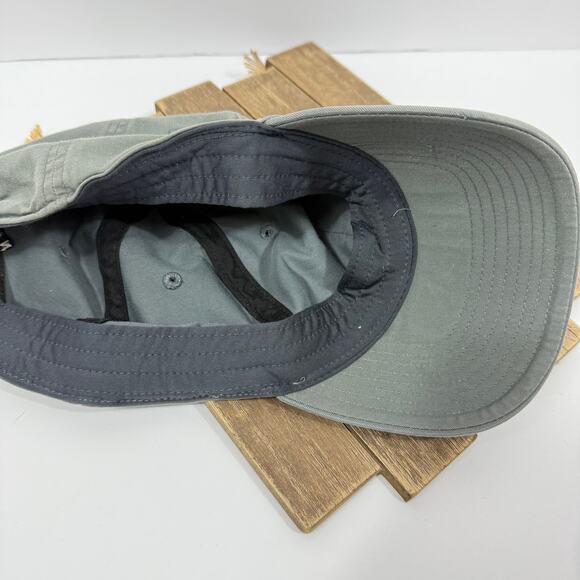 Nike Golf Heritage86 Lightweight Gray Dri-Fit Strapback Hat - Picture 2 of 5